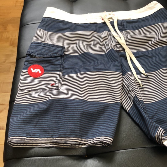 RVCA Civil Stripe Board-shorts in navy and white.
Size 30 - Picture 3 of 12